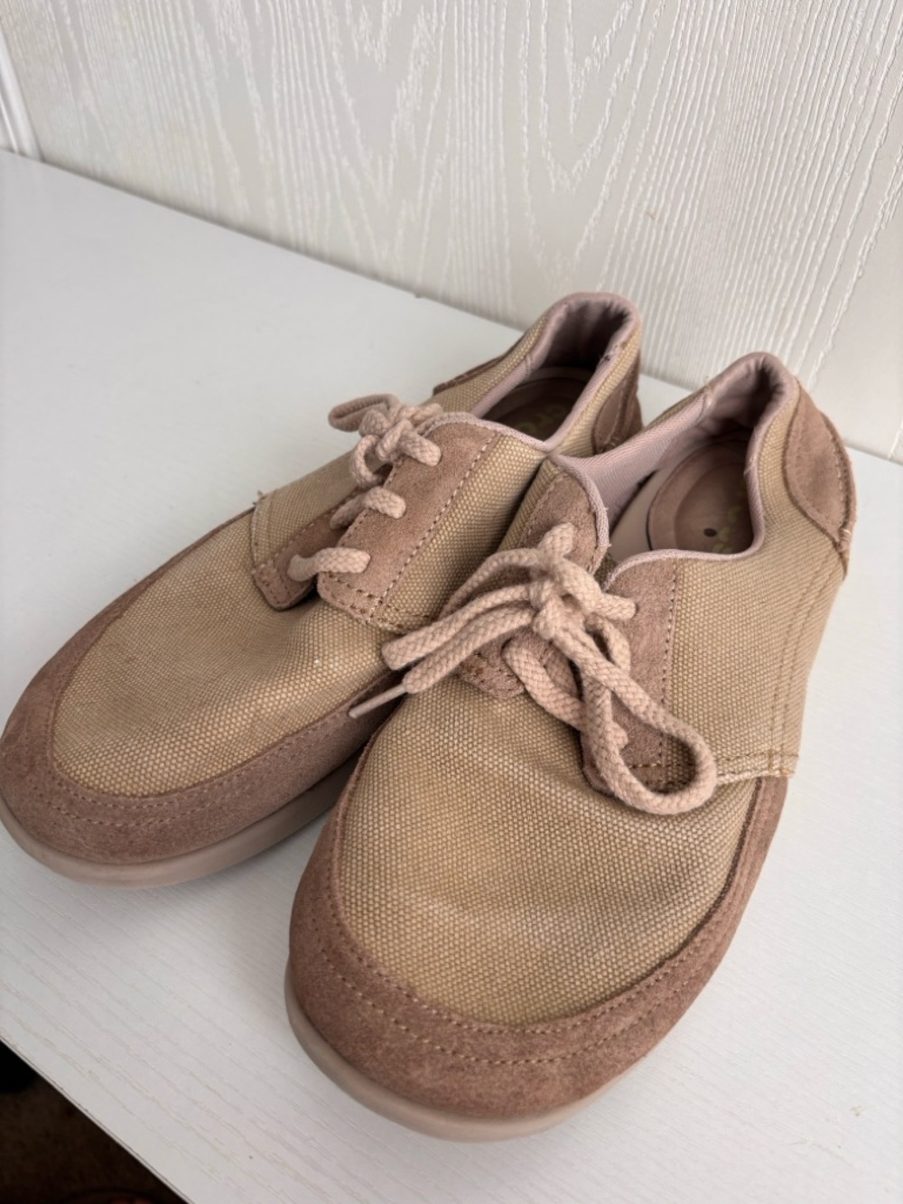 CROCS | Men’s  Low-Top Sneakers in Light Mauve | Size 10